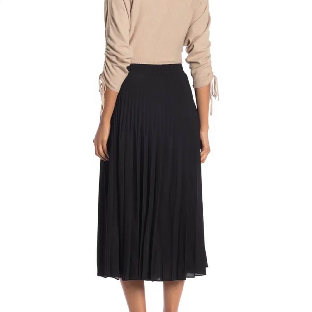 Max Studio black pleated skirt NWT S